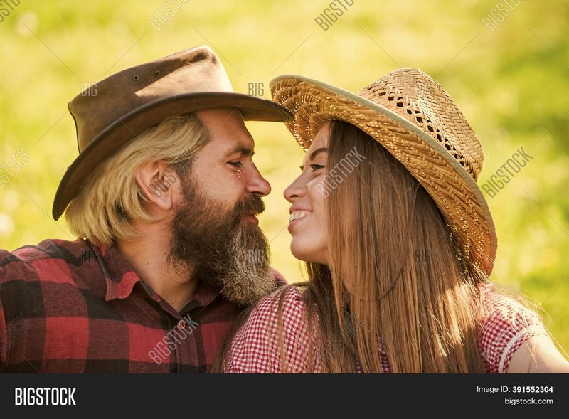 Sendberly - A System for Those That Love to Connect Sendberly - A System for Those That Love to Connect